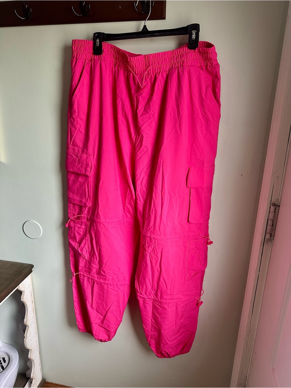 Women’s hot pink  Cargo Jogger Pants